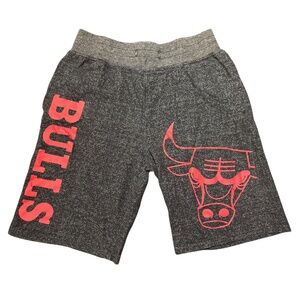 Chicago Bulls Graphic Sweat Shorts – Size S